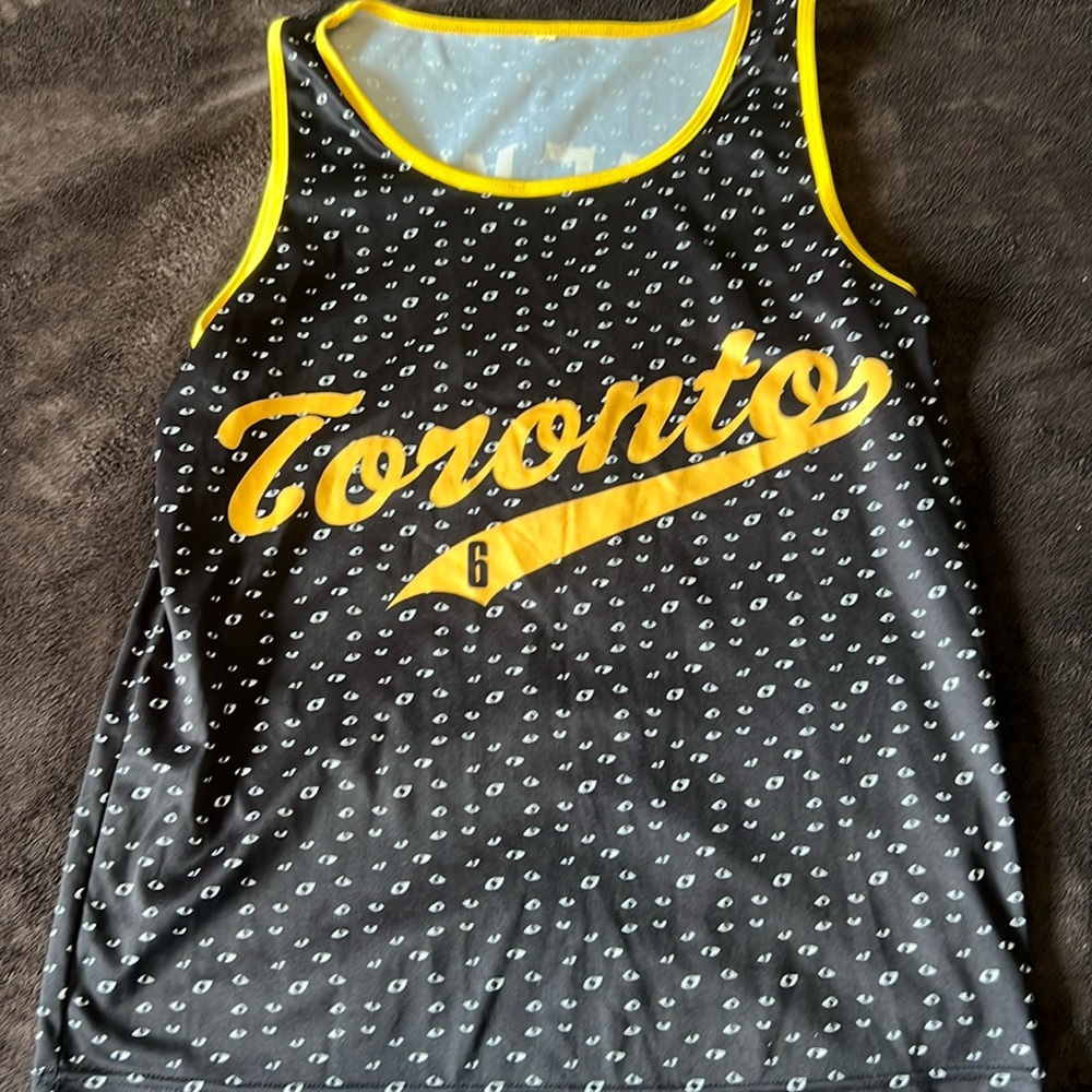 Drake Tank Top Views